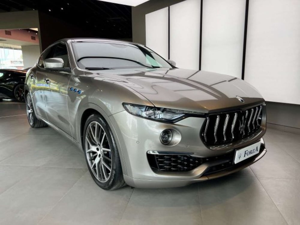 Maserati Levante usata a Torino (3)