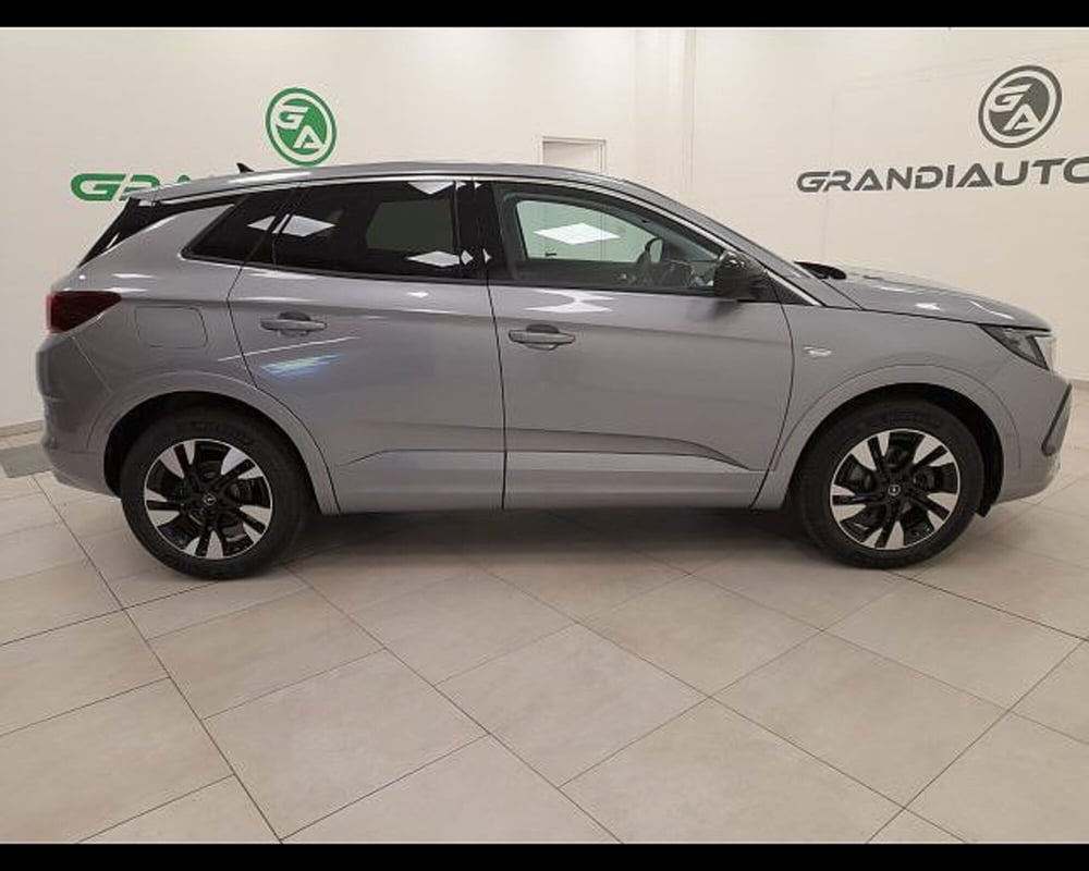 Opel Grandland nuova a Alessandria (5)