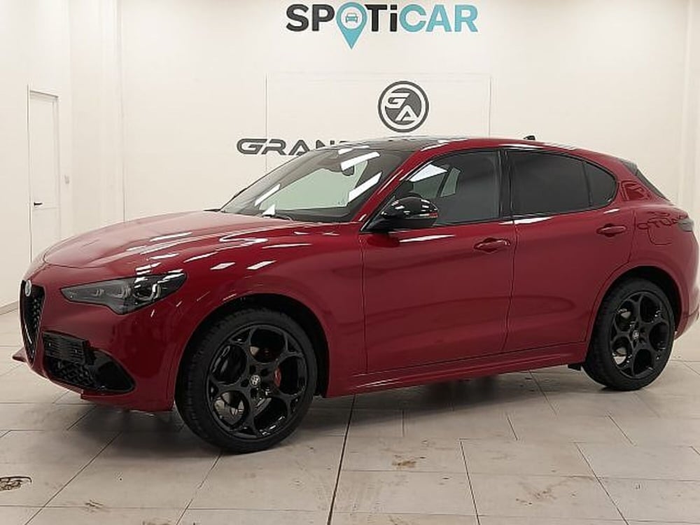 Alfa Romeo Stelvio nuova a Alessandria