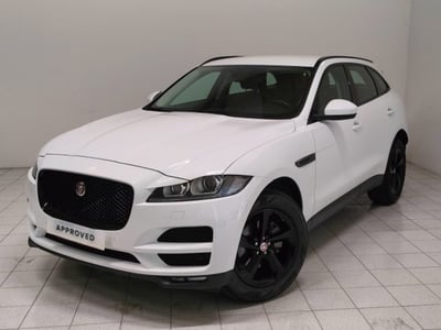 Jaguar F-Pace 2.0 D 180 CV AWD Prestige  del 2020 usata a Novara