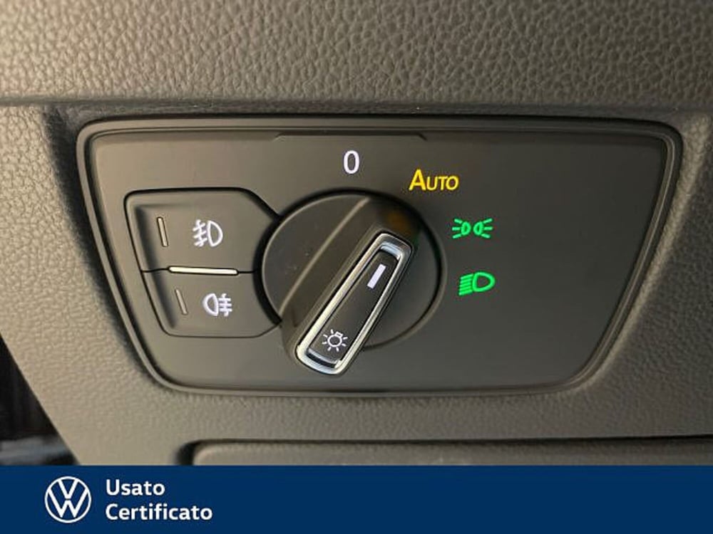 Volkswagen Passat Variant nuova a Vicenza (14)