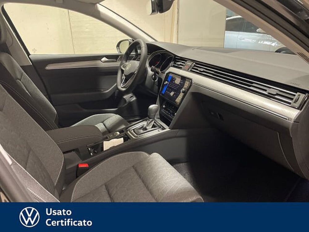 Volkswagen Passat Variant nuova a Vicenza (6)