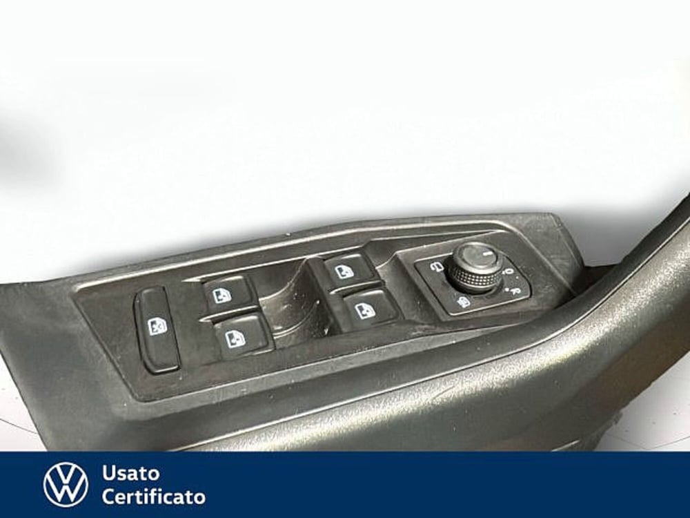 Volkswagen T-Roc usata a Vicenza (16)