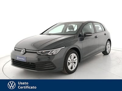 Volkswagen Golf Variant 1.0 eTSI EVO DSG Life del 2023 usata a Vicenza