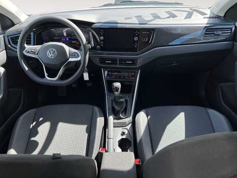 Volkswagen Taigo nuova a Lecco (10)