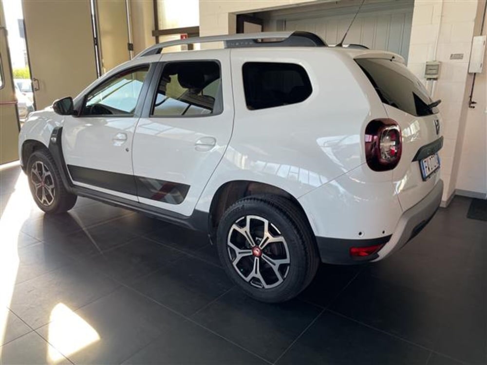 Dacia Duster usata a Varese (8)