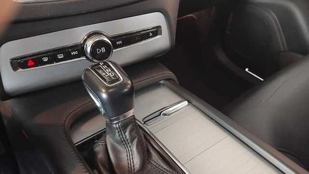 Volvo XC90 usata a Milano (14)