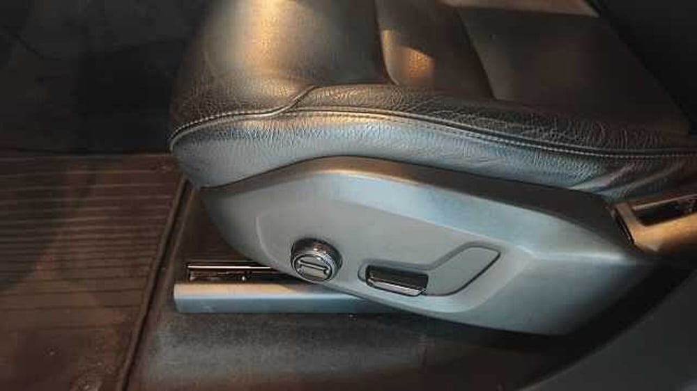 Volvo XC90 usata a Milano (15)
