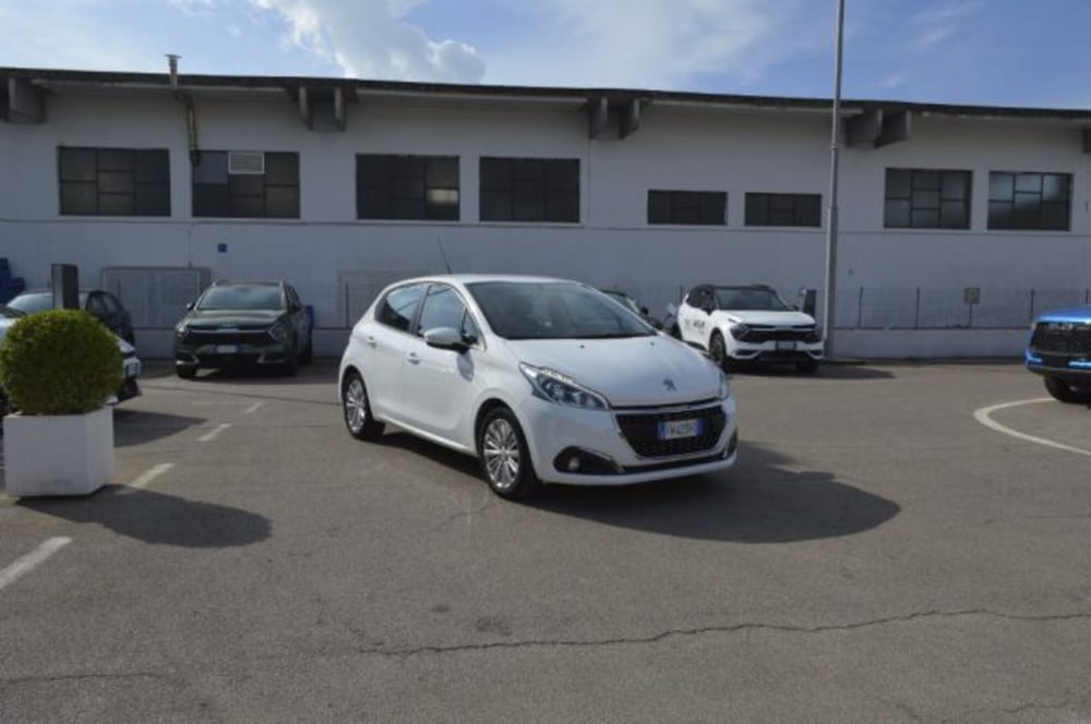 Peugeot 208 usata a Latina