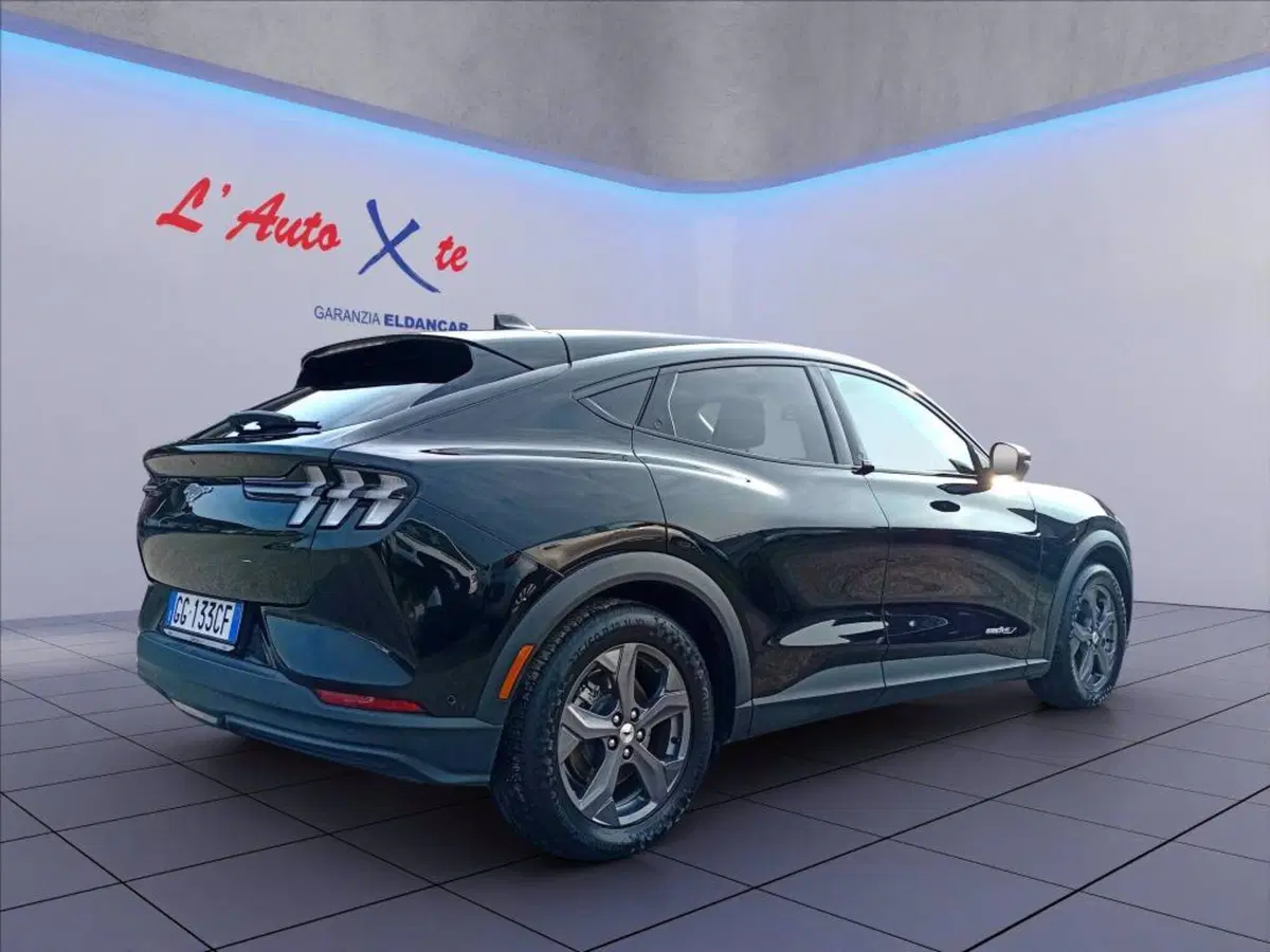 Ford Mustang Mach-E usata a Milano (5)