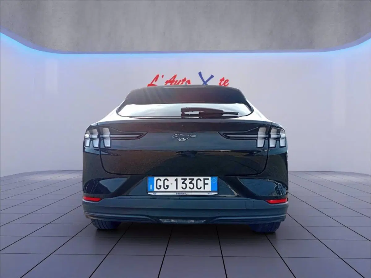 Ford Mustang Mach-E usata a Milano (6)