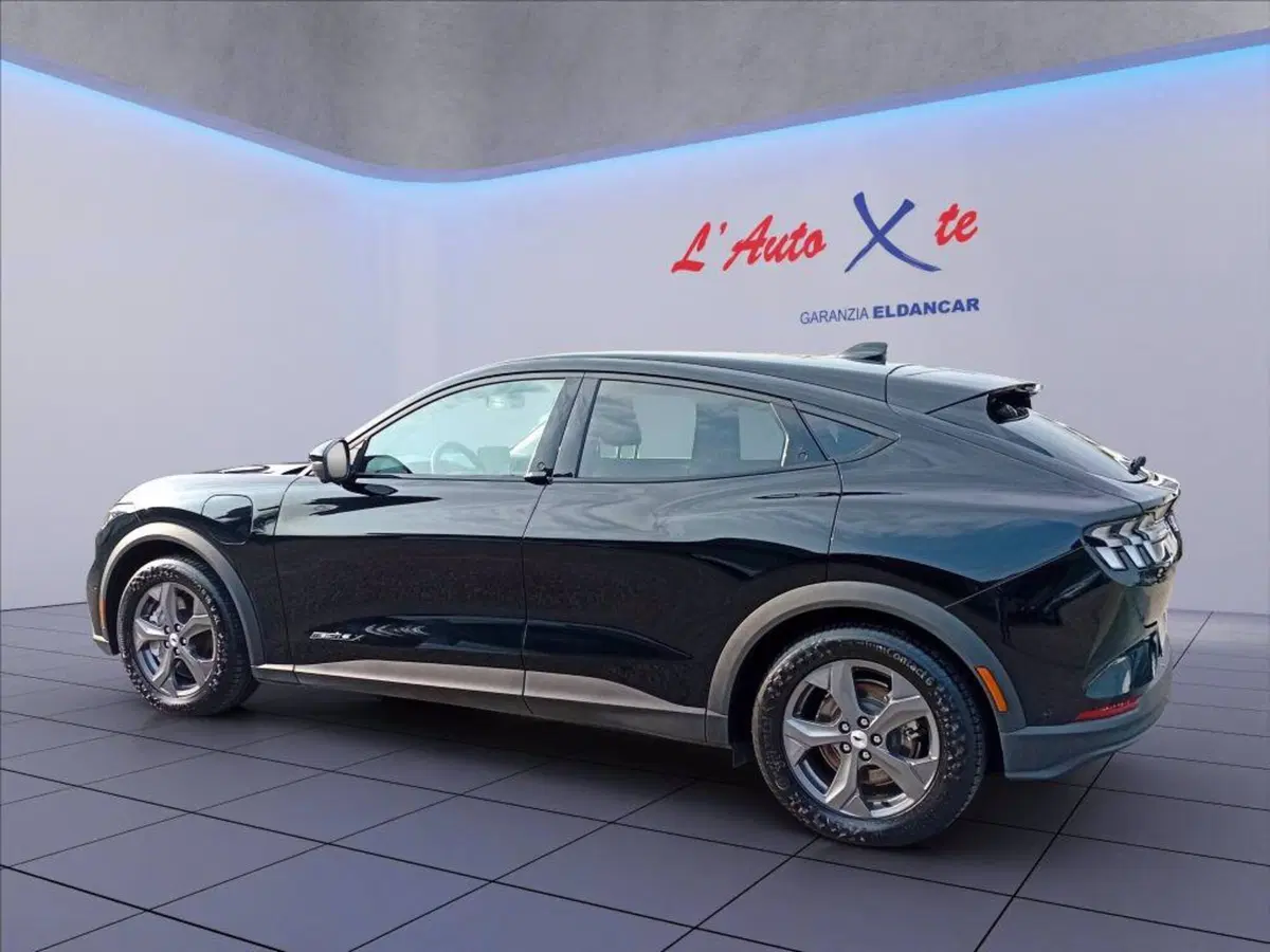 Ford Mustang Mach-E usata a Milano (7)