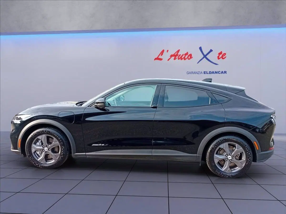 Ford Mustang Mach-E usata a Milano (9)