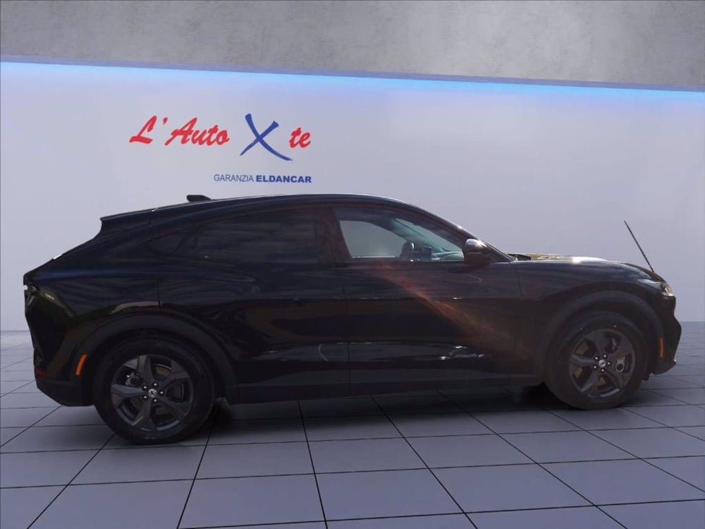 Ford Mustang Mach-E usata a Milano (9)