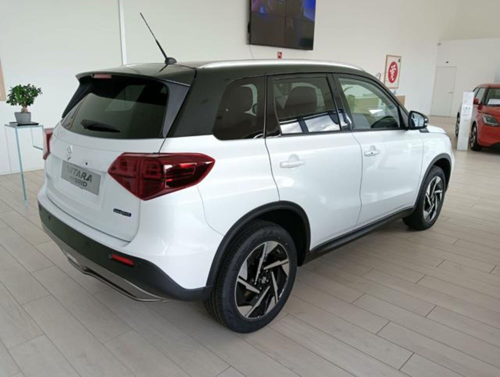 Suzuki Vitara nuova a Milano (5)