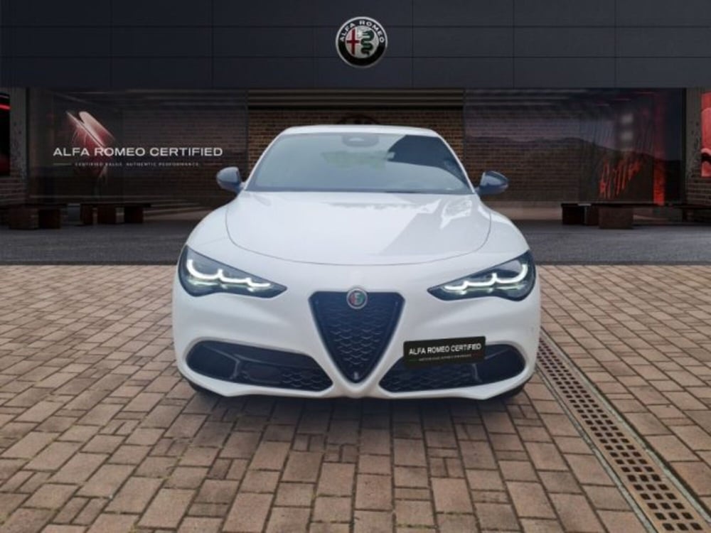 Alfa Romeo Stelvio nuova a Monza e Brianza (2)