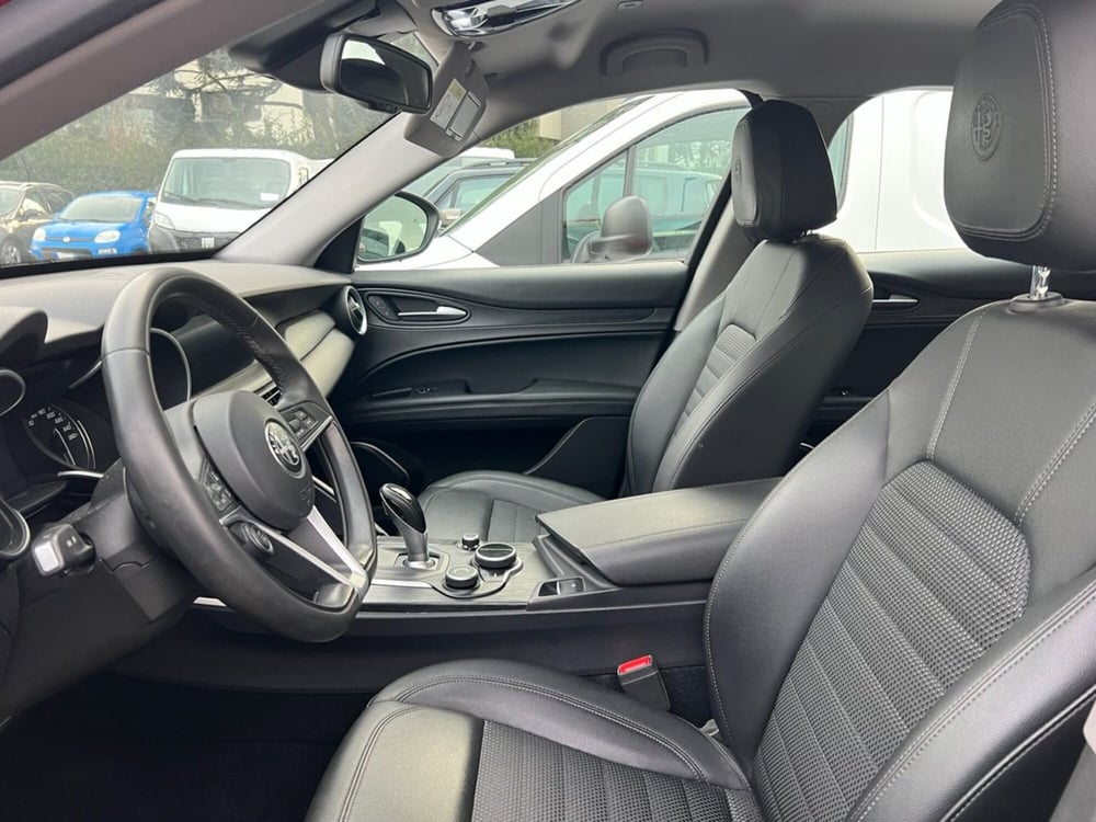 Alfa Romeo Stelvio usata a Milano (7)