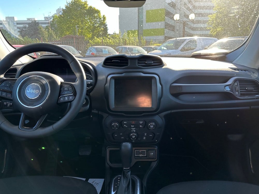 Jeep Renegade usata a Milano (12)