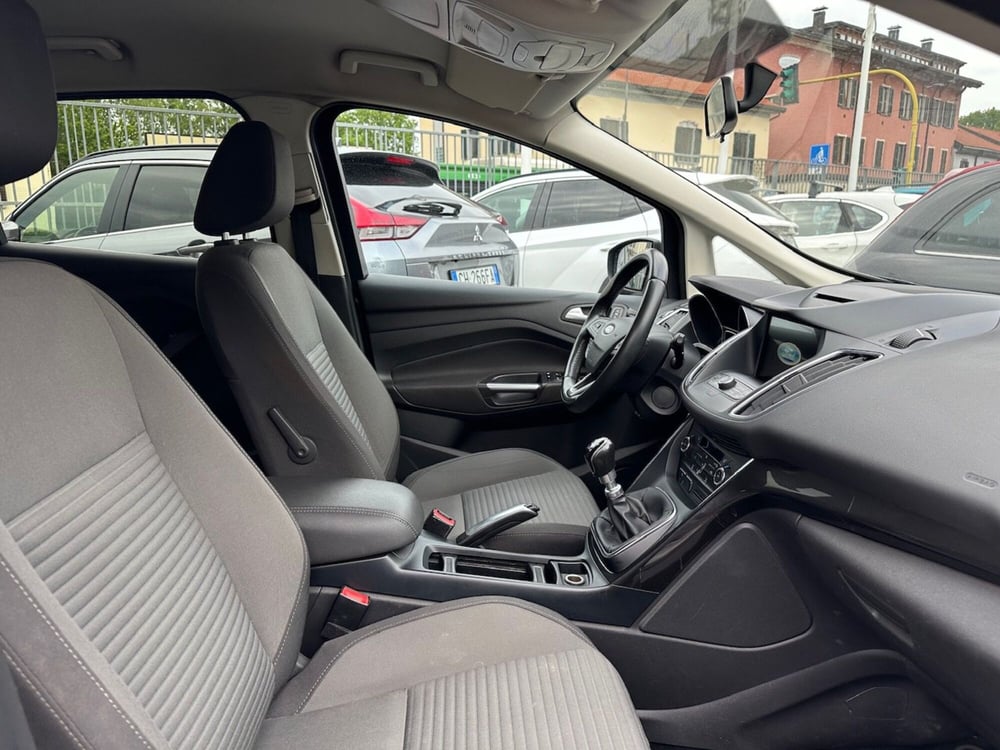 Ford C-Max usata a Milano (10)