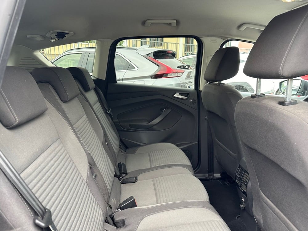 Ford C-Max usata a Milano (12)