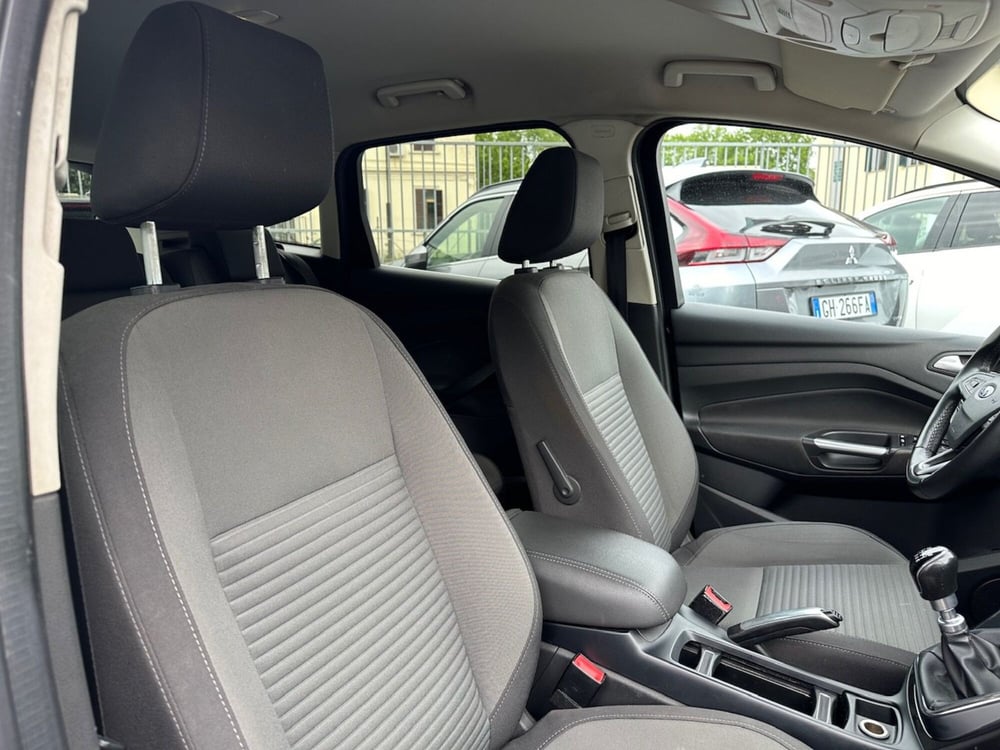 Ford C-Max usata a Milano (9)