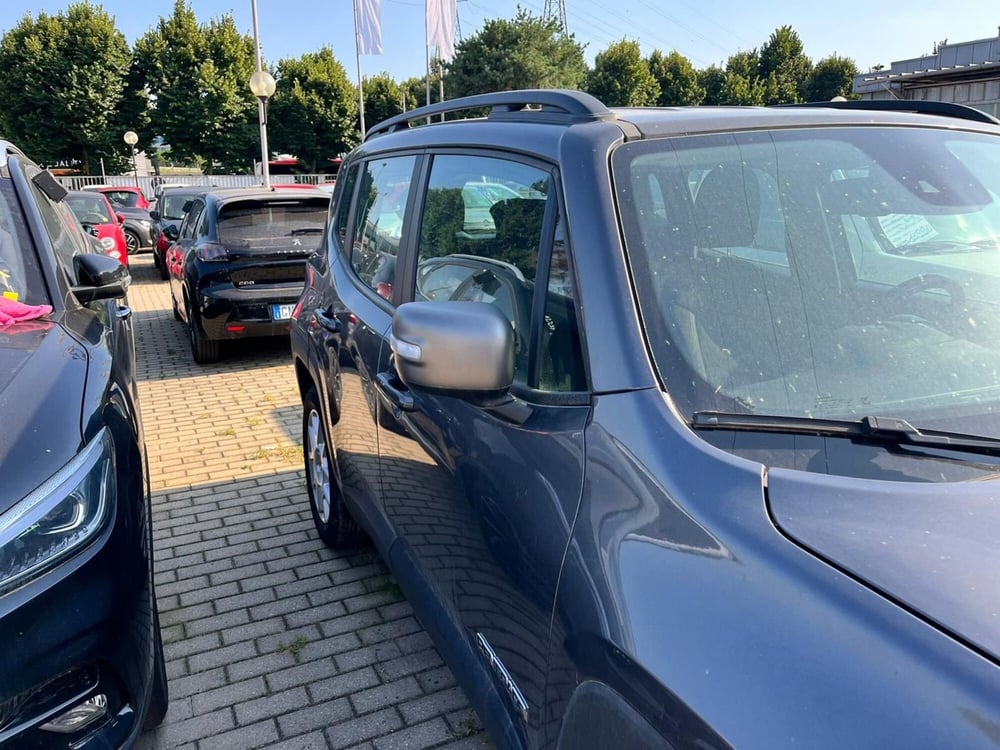 Jeep Renegade usata a Milano (10)