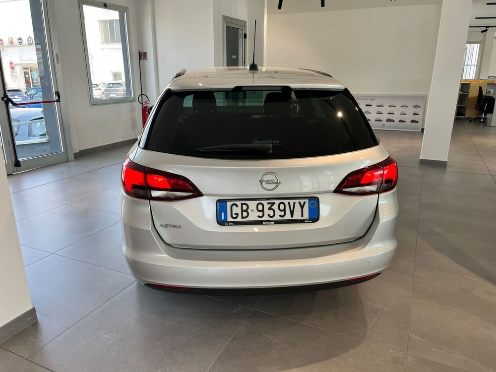 Opel Astra Station Wagon usata a Milano (8)