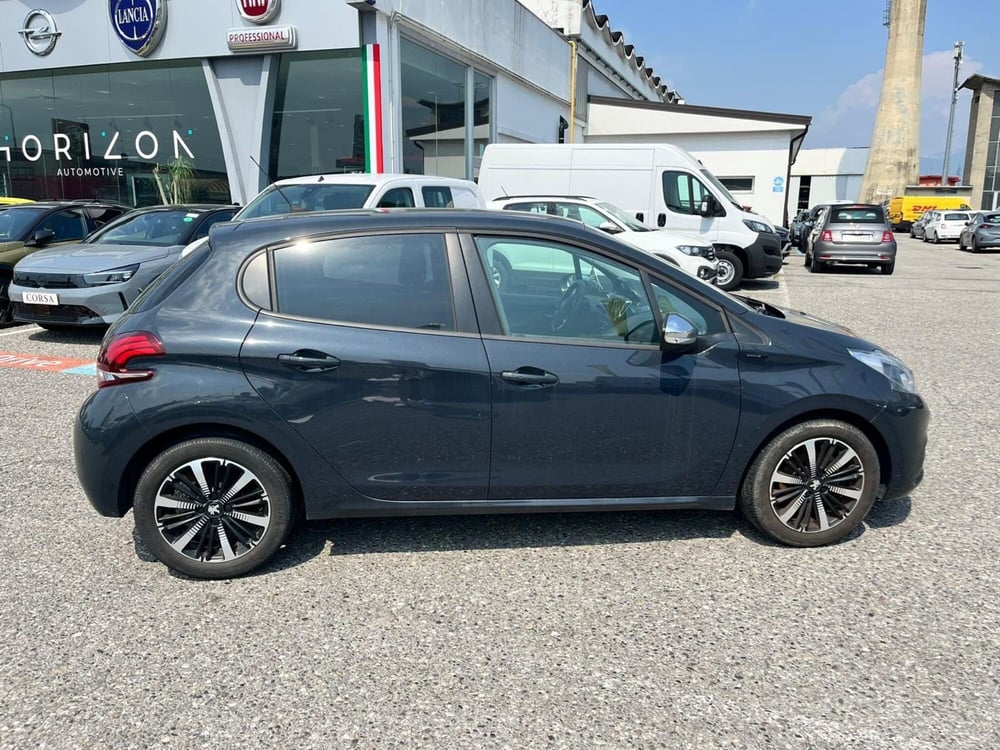 Peugeot 208 usata a Milano (4)