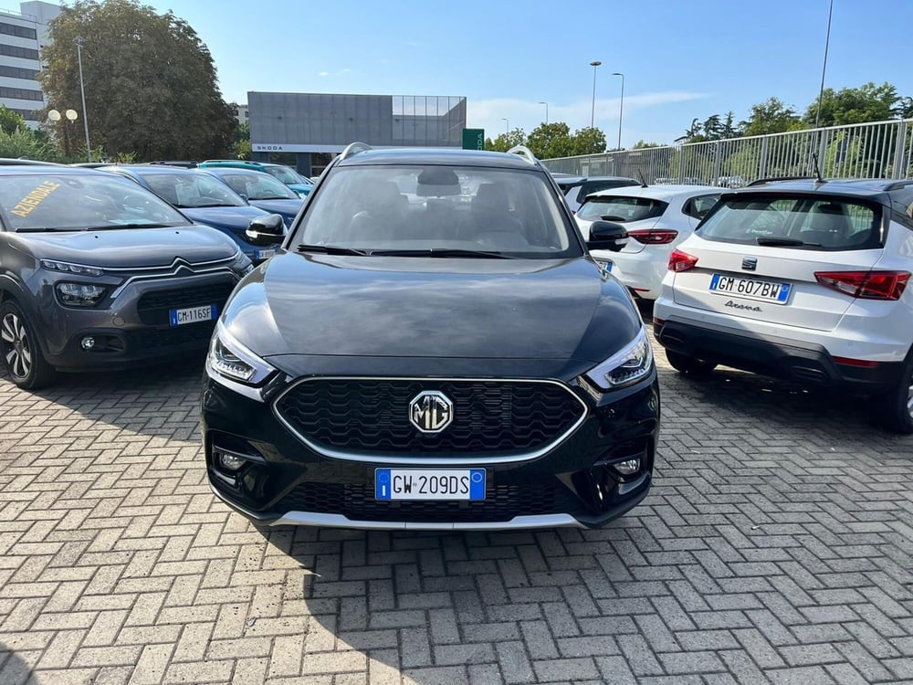 Mg ZS (2021-->) nuova a Milano (2)