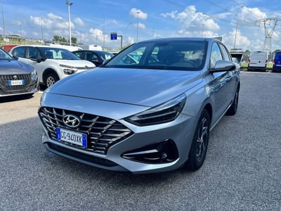 Hyundai i30 Fastback 1.6 CRDi 136 CV iMT 48V Prime del 2021 usata a Milano