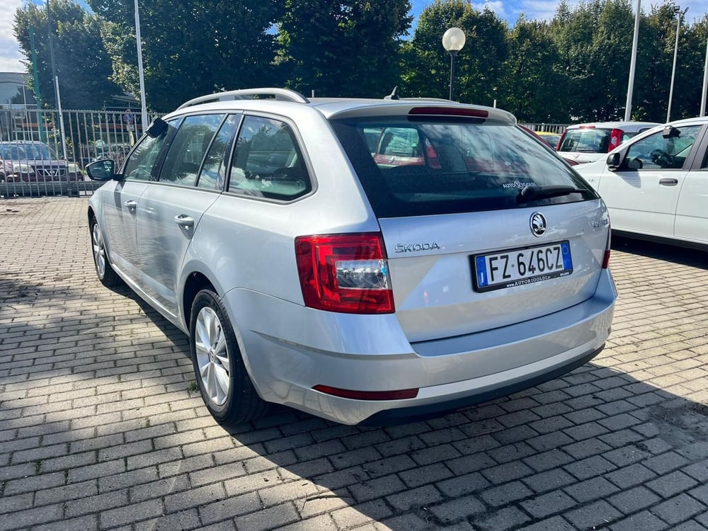 Skoda Octavia Station Wagon usata a Milano (6)