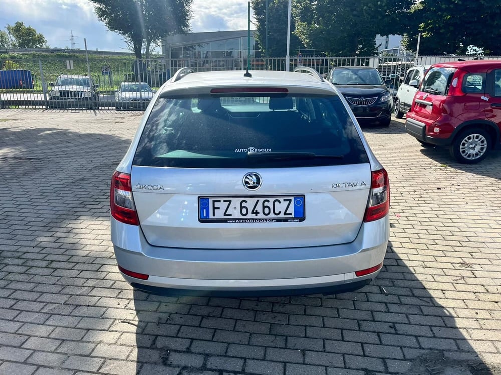 Skoda Octavia Station Wagon usata a Milano (9)