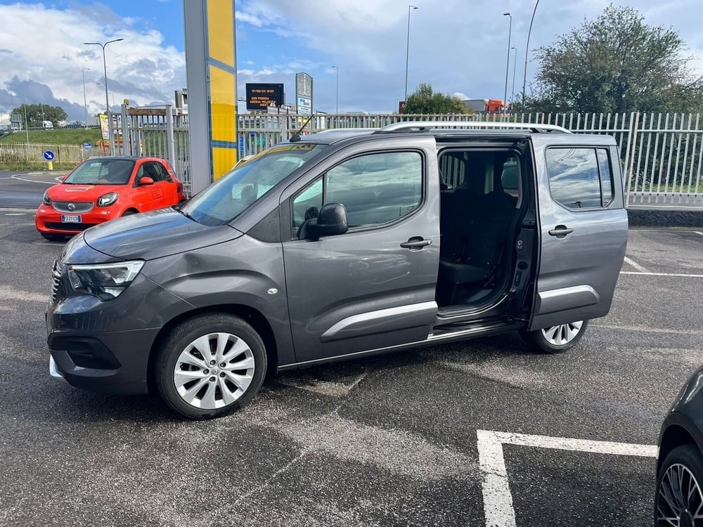 Opel Combo Life usata a Milano (5)