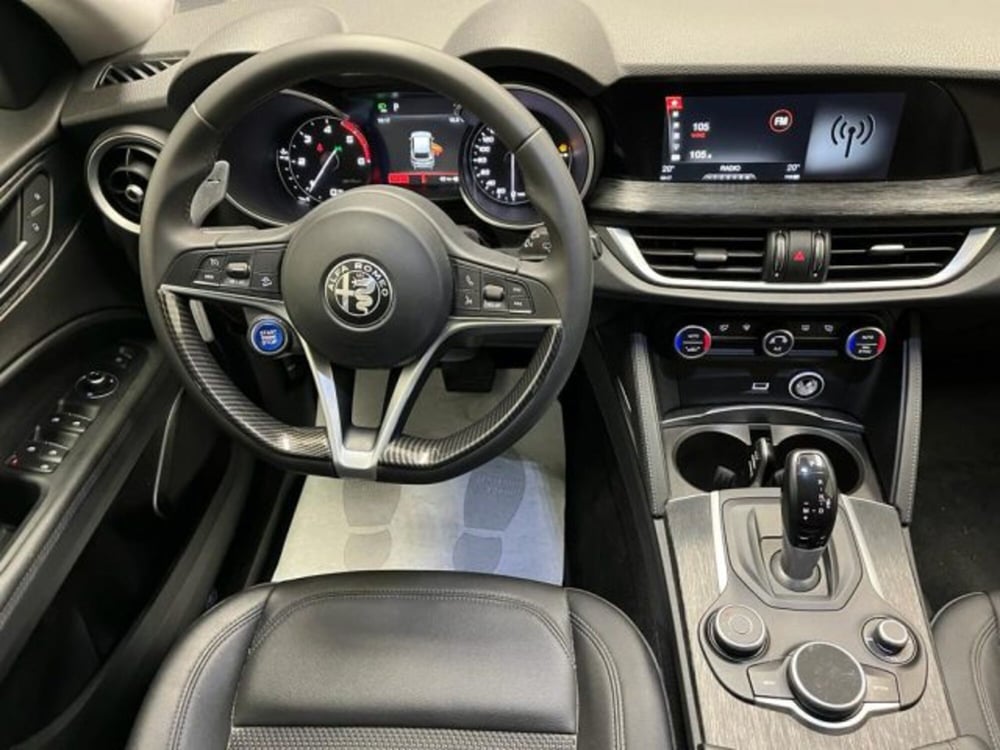 Alfa Romeo Stelvio usata a Biella (19)