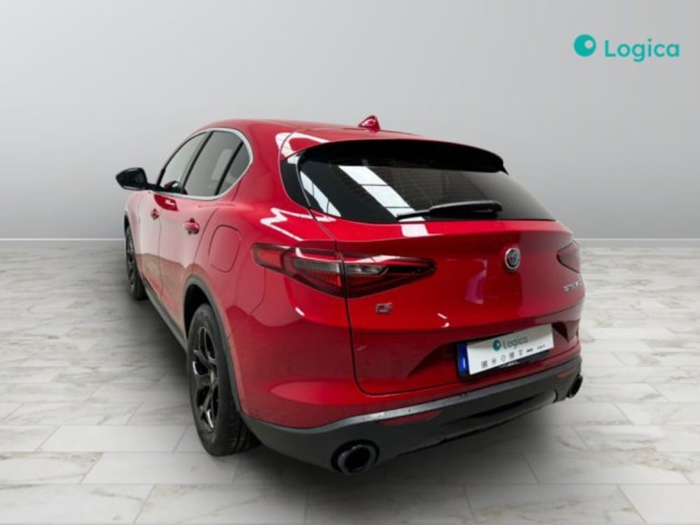 Alfa Romeo Stelvio usata a Biella (4)