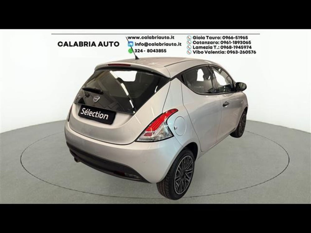 Lancia Ypsilon usata a Reggio Calabria (4)