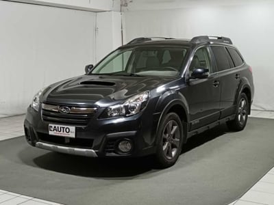 Subaru Outback 2.0D Lineartronic Trend del 2014 usata a Caspoggio