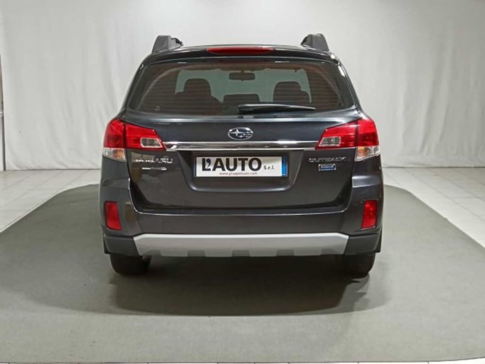 Subaru Outback usata a Sondrio (4)