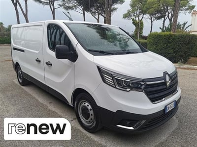 Renault Trafic Furgone van T30 2.0 blue dci 150cv L2H1 EDC del 2023 usata a Brindisi