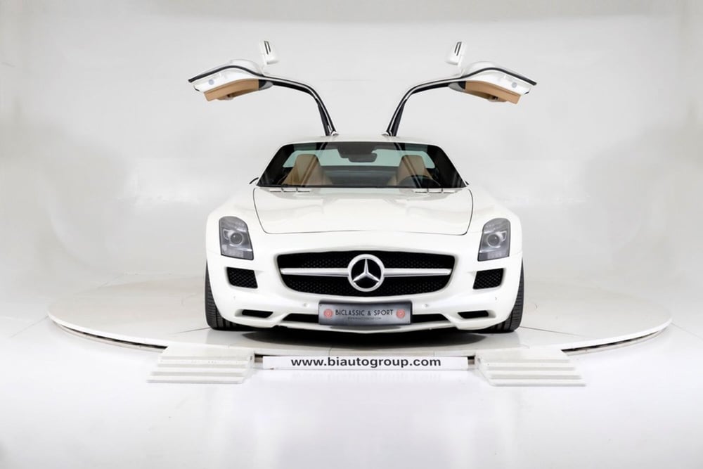 Mercedes-Benz SLS usata a Torino (19)