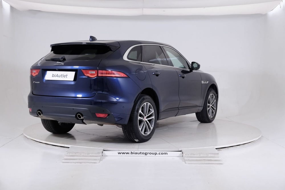 Jaguar F-Pace usata a Torino (4)