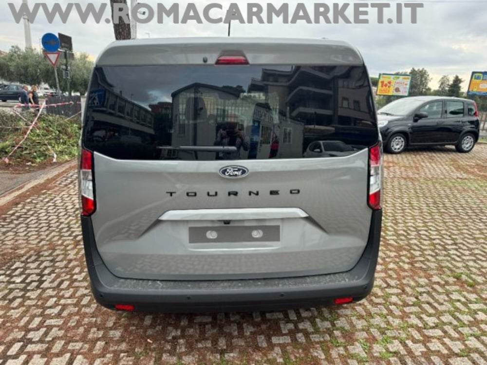 Ford Tourneo Courier nuova a Roma (4)