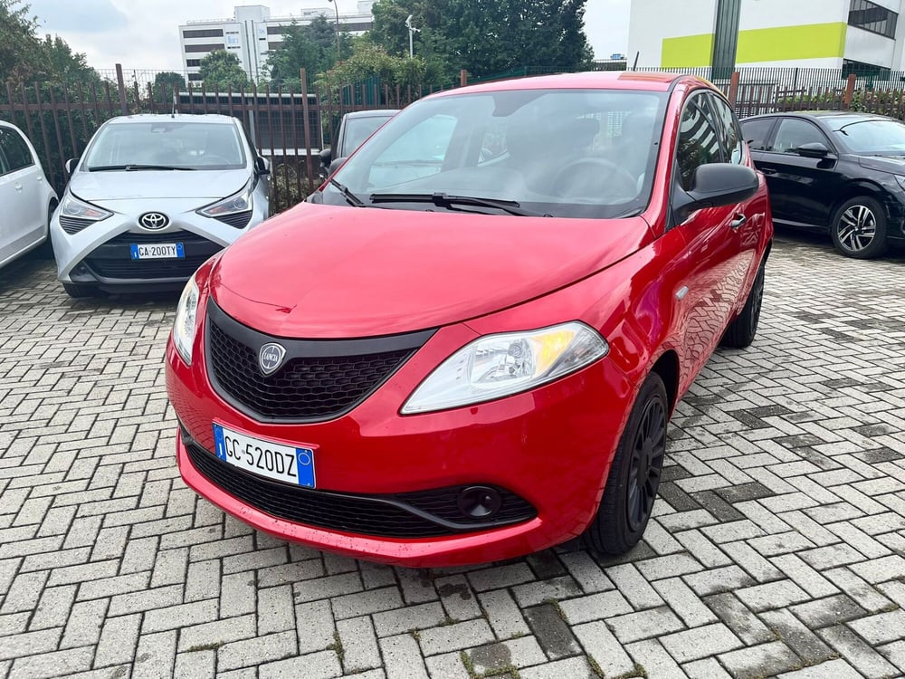 Lancia Ypsilon usata a Milano