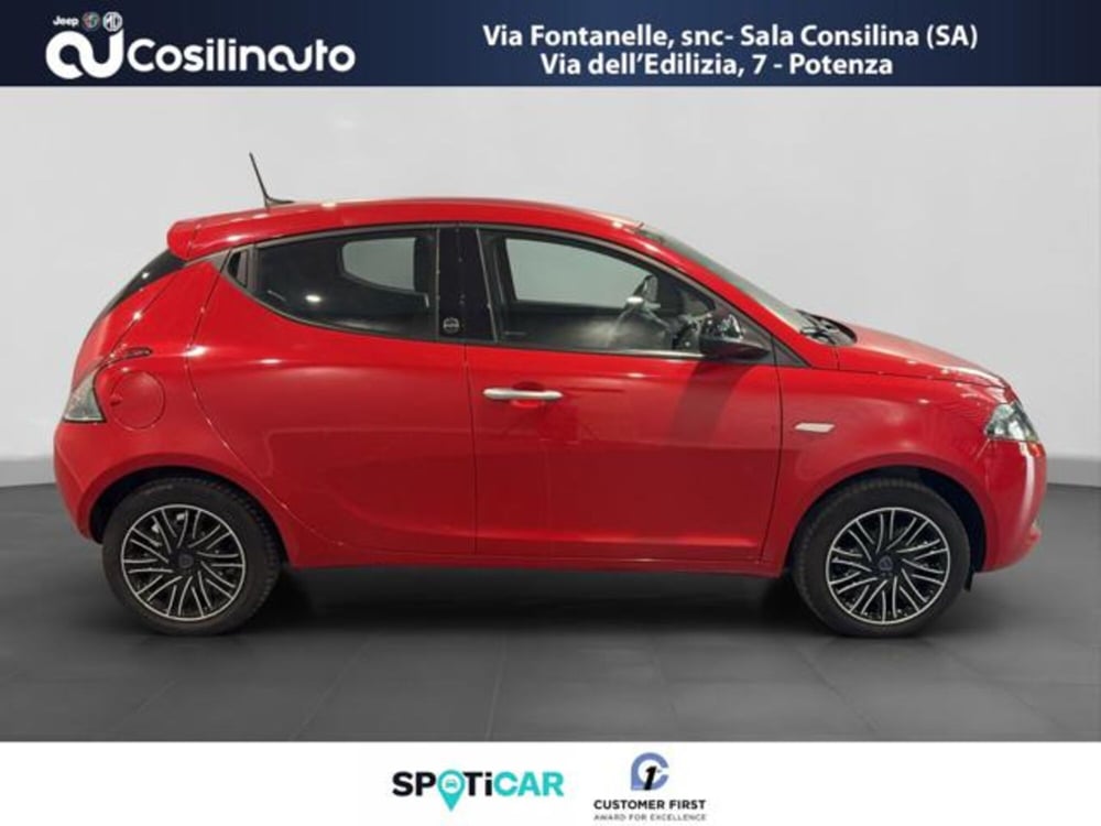 Lancia Ypsilon usata a Salerno (6)