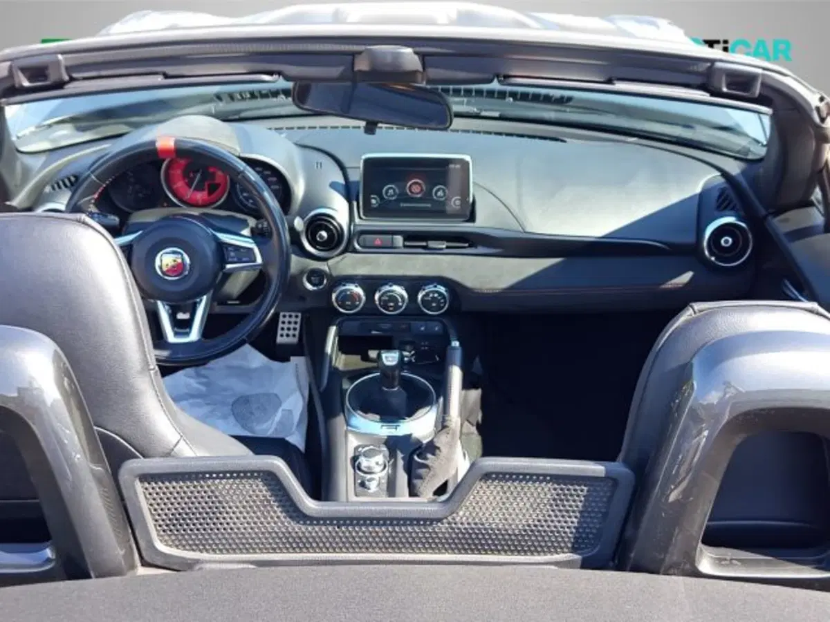 Abarth 124 Spider usata a Frosinone (10)