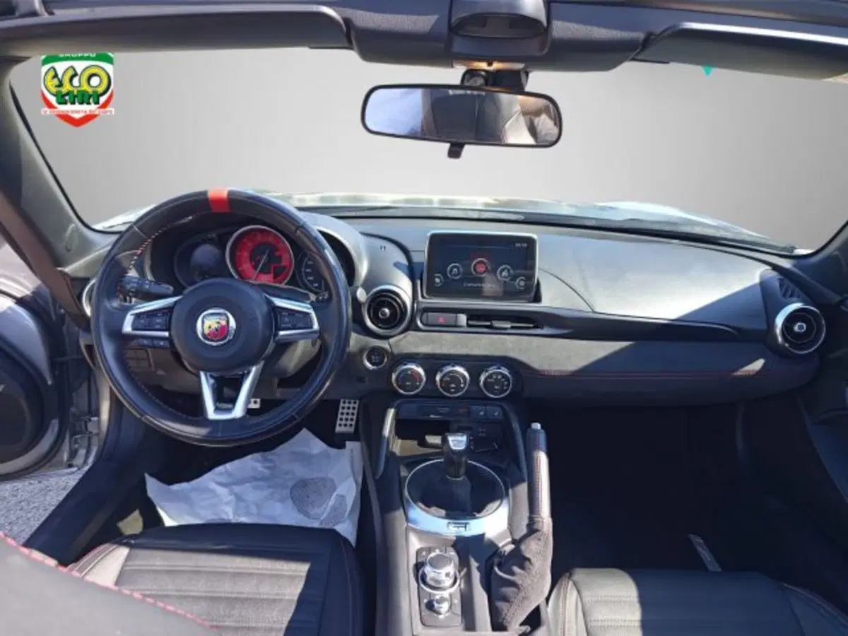 Abarth 124 Spider usata a Frosinone (12)