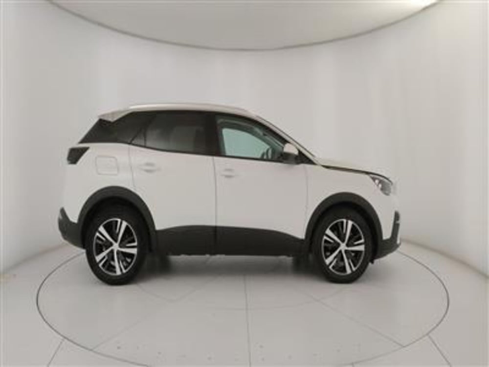 Peugeot 3008 usata a Bari (9)