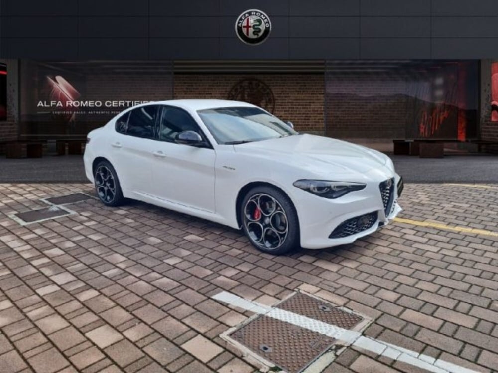 Alfa Romeo Giulia nuova a Monza e Brianza (3)