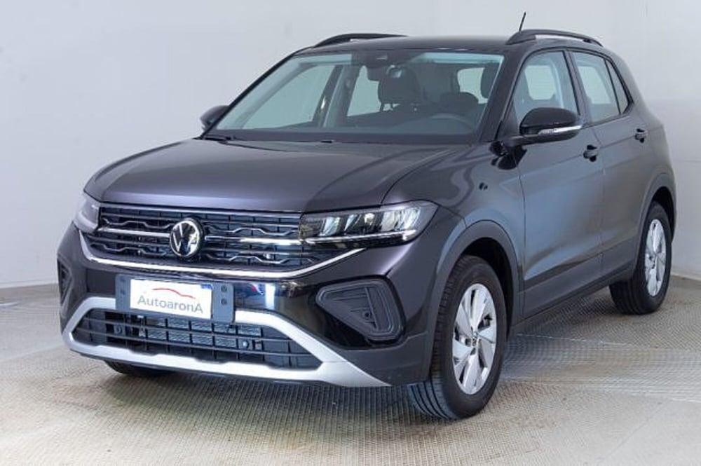 Volkswagen T-Cross nuova a Novara