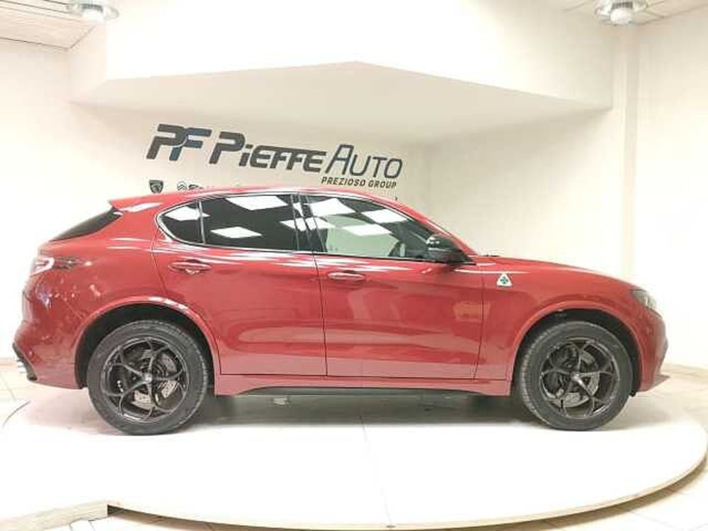 Alfa Romeo Stelvio usata a Teramo (5)